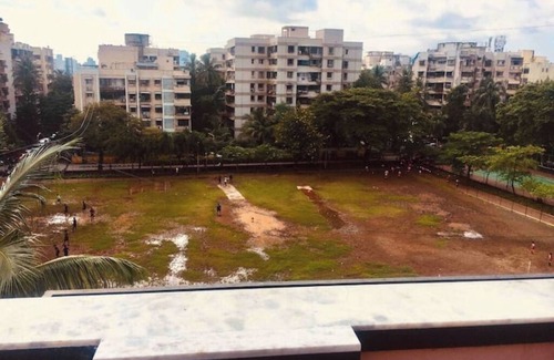 Bandra West Condo | Rooftop Rendezvous - Artsy Terrace Garden Retreat