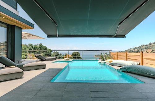 Le Lavandou Apartment | Rooftop villa in Lavandou, panoramic view