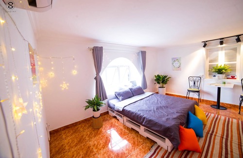 Nhat Tan House | Rooftop & vintage room for couple - Em Am Homestay Ha Noi