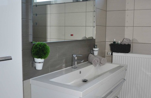 Aldingen Cottage | Room 1 - Pension N37 - modern furnished rooms in a quiet location