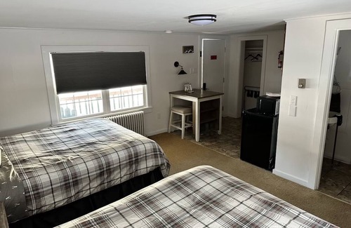 Schroon Lake Hotel | Room 108 with two queen beds