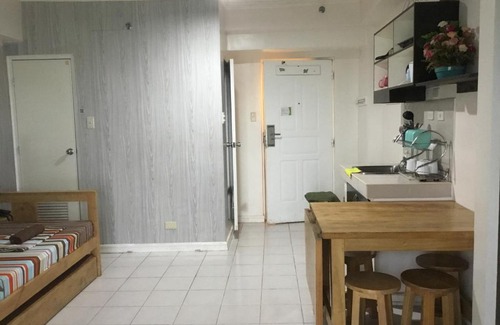 San Jose Apartment | Room 2211 Tagaytay Prime Residences