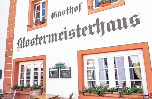 St. Blasien Apartment | Room '3' with Shared Garden and Wi-Fi