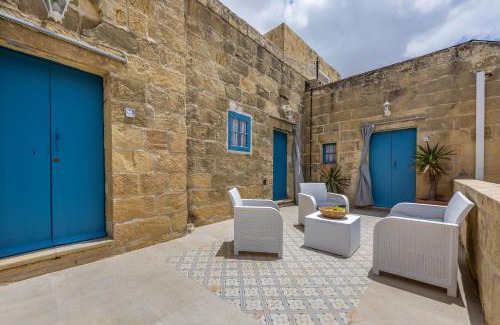 Gharb House | Room 6 - Family room x 3 by Solea