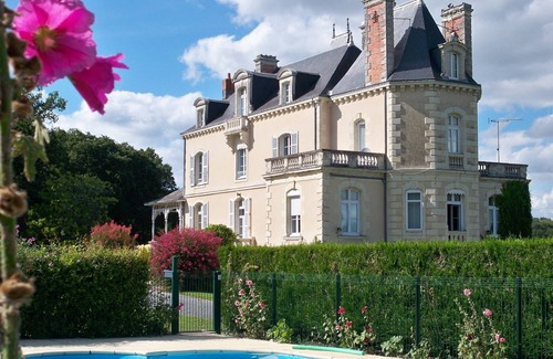 Jarze Bed & Breakfast | Room 6 Twin bedroom with en-suite
