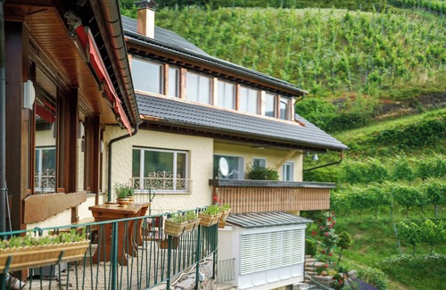 Glottertal Apartment | Room '7' with Mountain View, Shared Terrace and Wi-Fi