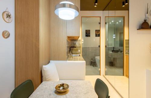 Strasbourg -Saint-Denis Apartment | Room Aboukir, Paris Centre