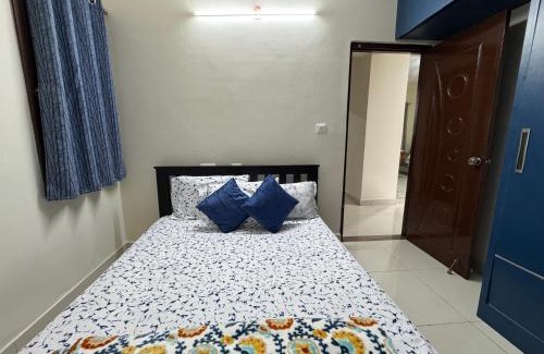 HSR Layout House | Room availbale in 2 bhk apartment