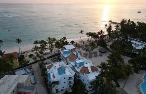 El Cortecito House | Room beach-front with private bathroom -Adults only