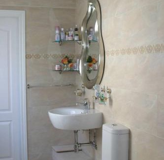 Santander City Centre House | Room Centro shared bathroom Wifi