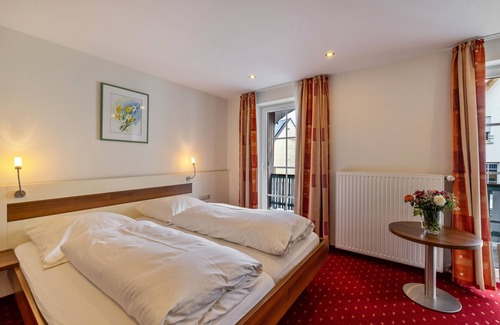 Rosenfeld House | Room 'Doppelzimmer 23' with Balcony and Wi-Fi