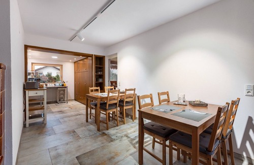 Bad Bellingen Apartment | Room 'Doppelzimmer 3 - Chardonnay' with Shared Terrace, Shared Garden and Wi-Fi