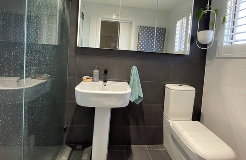 Winston Hills House | Room for all the Family Direct Access to Parkland