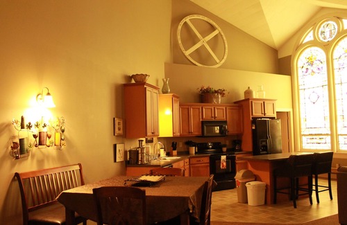St. Clair House | Room For Everyone! Book The Incredible Belltower Suites, Sleeps 16!