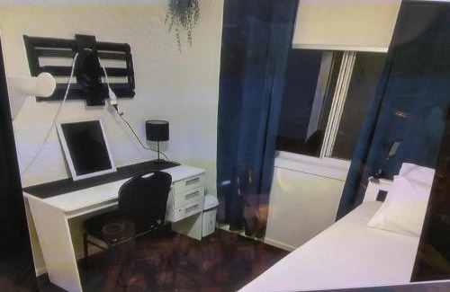Kallangur House | Room for rent