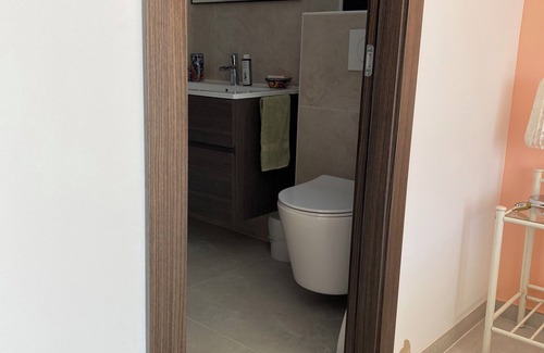 Montauroux Bed & Breakfast | Room for rent with private shower room and terrace