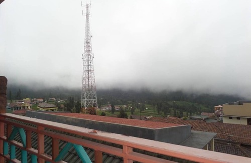 Tengger Caldera Bed & Breakfast | Room for sleep of 3 person at Cemara Lawang