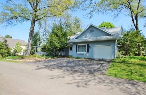 Chautauqua House | Room for the whole family at this Chautauqua Institution home!