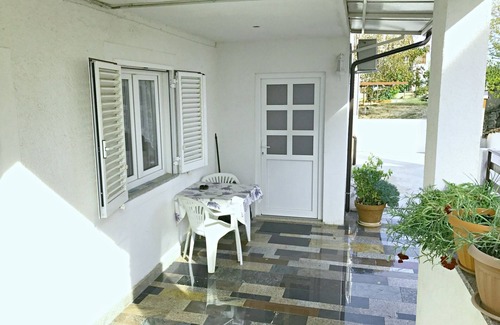 Zambratija Apartment | Room for two with private bath, two steps from the sea, Zambratija, WiFi, parking