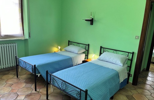 Saint-remy-de-provence Bed & Breakfast | Room Gardenia - Casa T Home Bed and Breakfast & Esmex Home Restaurant