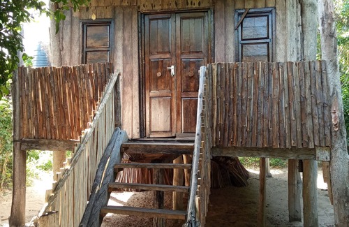 Gede RV Rental | Room in B&B - Mida Creek Eco Camp - Cottage House