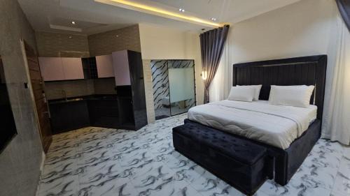 Lekki Apartment | Room in eleko