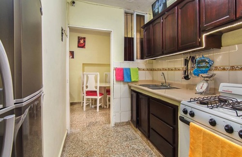 Ensanche Isabelita House | Room in Guest Room - Queen Of Hearts - Rh