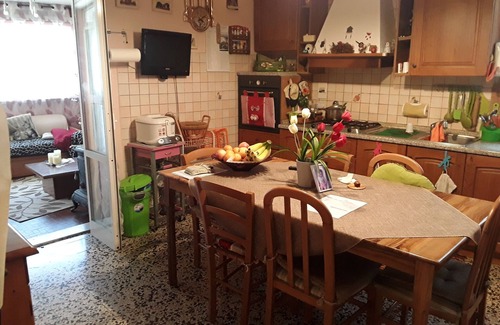 Borganzo House | Room in Guest Room - Valle Degli Ulivi Liguria, Italia