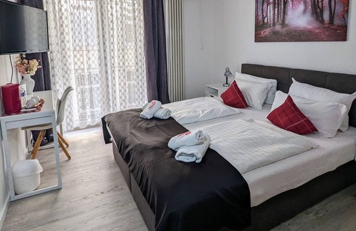 Rastatt House | Room in Guest Room - City Hotel - Double Room 117