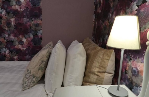 Sodermalm House | "room in Guest Room - Hotel Tre Små Rum - Twin Room With Shared Bathroom"