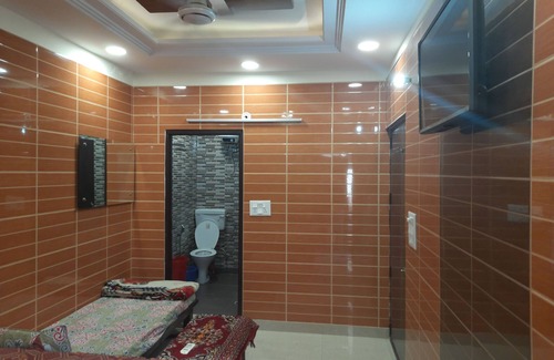 New Delhi House | Room in Guest Room - Luxury Private Flat In Lajpat Nagar With Attached Kitchen Kitchen 92,121,74700