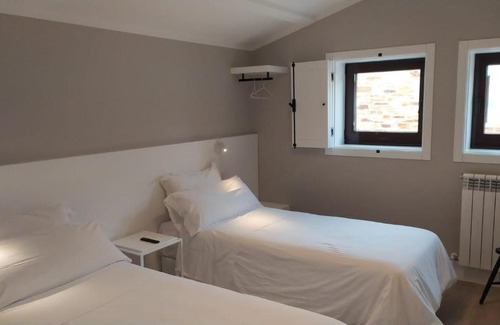 Pedrafita do Cebreiro House | Room in Lodge - Casa Galego rural accommodation on the French road