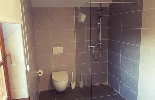 Ostarski Stanovi Bed & Breakfast | Room in Rakovica with Air condition, WIFI (4371-4)