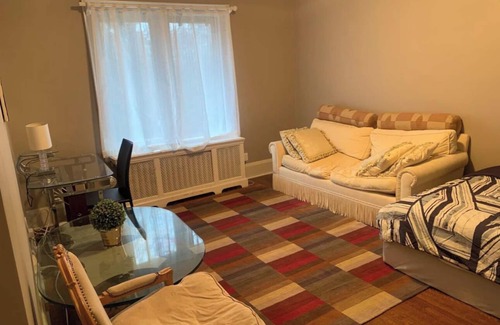 Forest Hill South Apartment | Room in the safest neighbourhood in Toronto