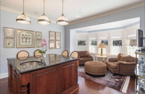 Forest Hill South Apartment | Room in the safest neighbourhood in Toronto