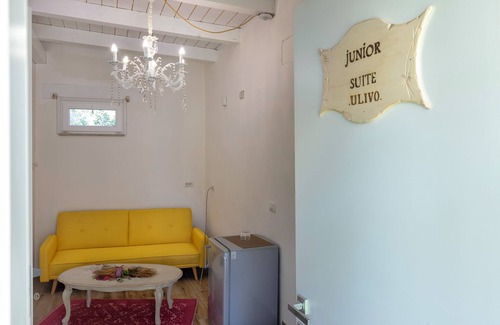 Sorso Apartment | Room 'Junior Ulivo' with Shared Pool, Shared Terrace and Air Conditioning