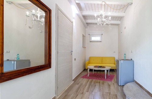 Sorso Apartment | Room 'Junior Ulivo' with Shared Pool, Shared Terrace and Air Conditioning