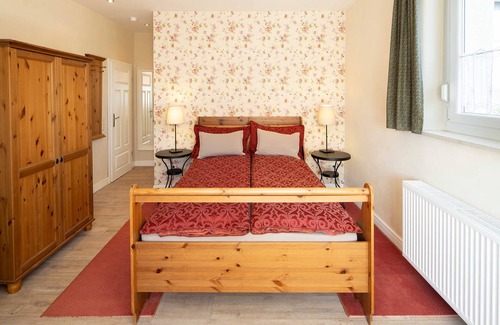 Bad Wildungen Bed & Breakfast | Room: Kleiber - Old Castle Brewery B&B