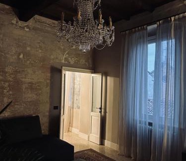 Cremona Apartment | Room Manzoni 37