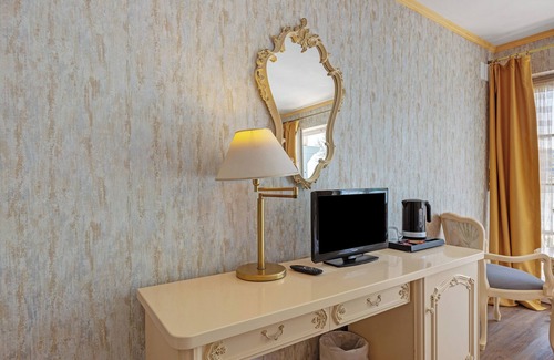 Reichenau Apartment | Room 'Mit Seeblick Und Balkon' with Lake View, Shared Terrace and Wi-Fi