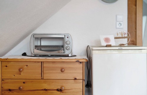 Kiechlinsbergen Apartment | Room 'Muskateller' with private balcony, Wi-Fi/incl. breakfast
