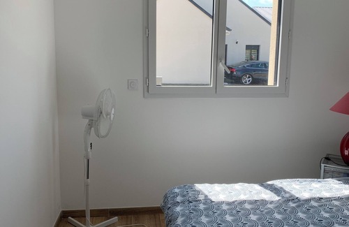 Laigne-en-Belin Bed & Breakfast | Room near circuit 24.heures du mans