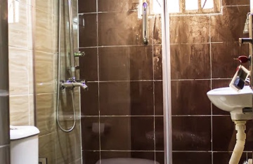 Lagos Hotel | Room-oragon Hotel -penthouse