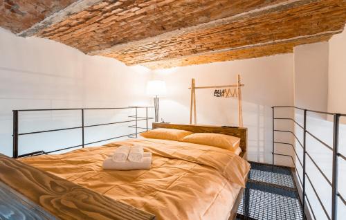 Sololaki Apartment | Room Ori