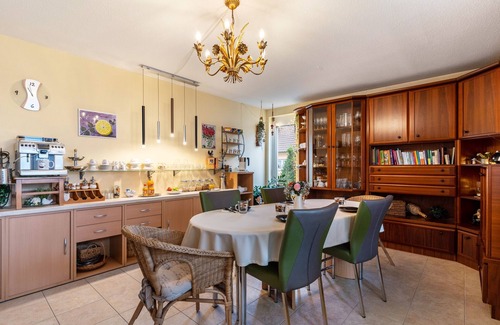 Ettenheim Apartment | Room 'Single Room with Extra Bed' with Wi-Fi