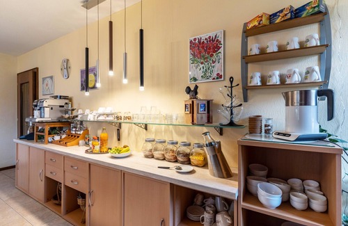 Ettenheim Apartment | Room 'Single Room with Extra Bed' with Wi-Fi