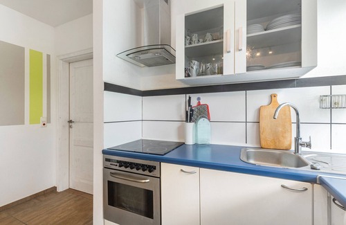 Birstein Apartment | Room 'Venedig' with Shared Terrace and Wi-Fi