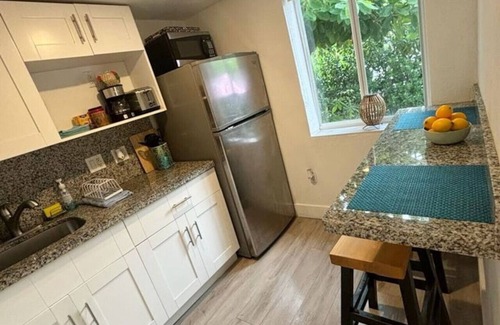 Wynwood Art District House | Room with 2 twins Wyndwood/Midtown