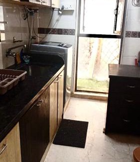Pali Hill Apartment | Room with a private deck