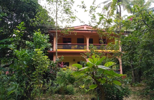 Fatona House | Room with a view in Per-Seraulim, Colva